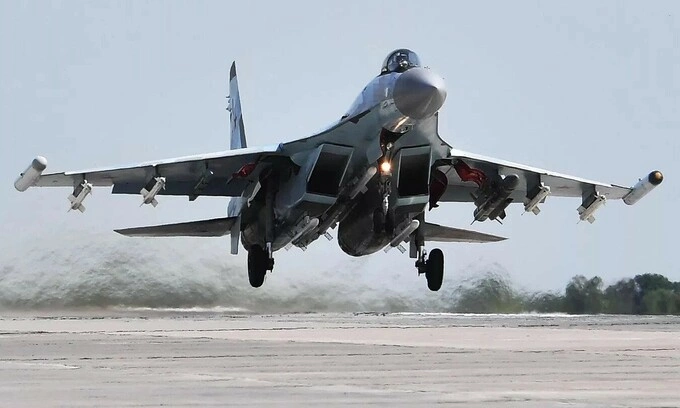 Tiêm kích Su-35 Nga tác chiến trong xung đột với Ukraine hồi tháng 6/2022. Ảnh: RIA Novosti