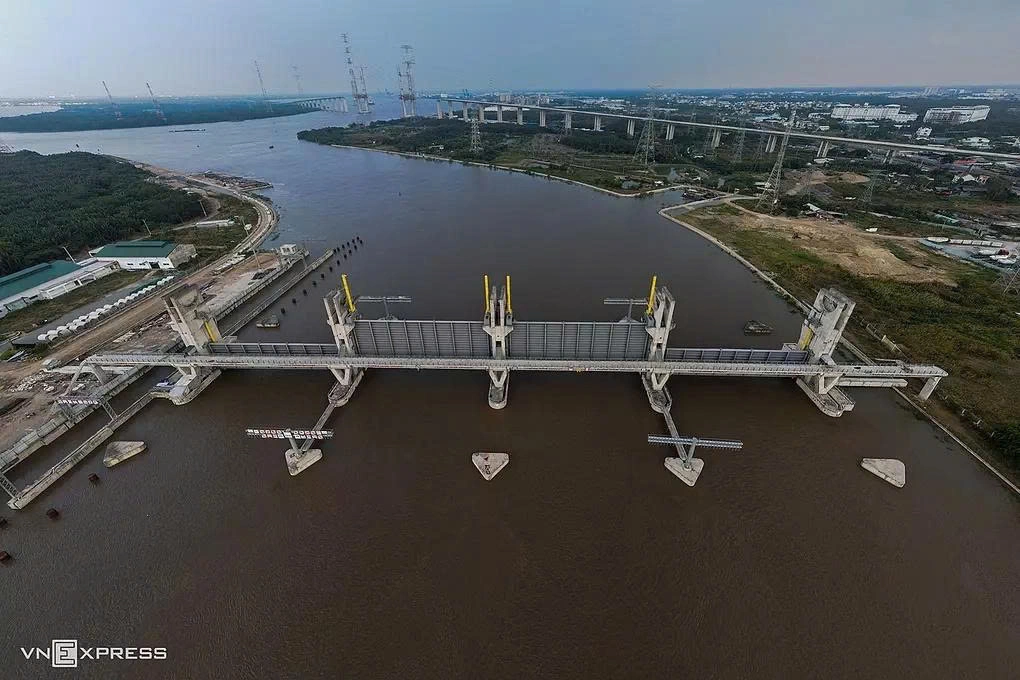 Điểm tin 17h: 'Tối hậu thư' với dự án chống ngập 10.000 tỷ đồng ở TP HCM | Giá xăng giảm