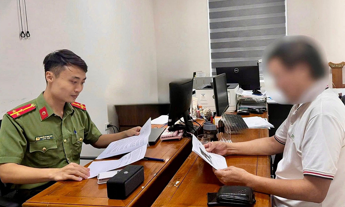 Hà Tĩnh làm việc với 135 người tương tác với tài khoản Lê Trung Khoa, Nguyễn Văn Đài