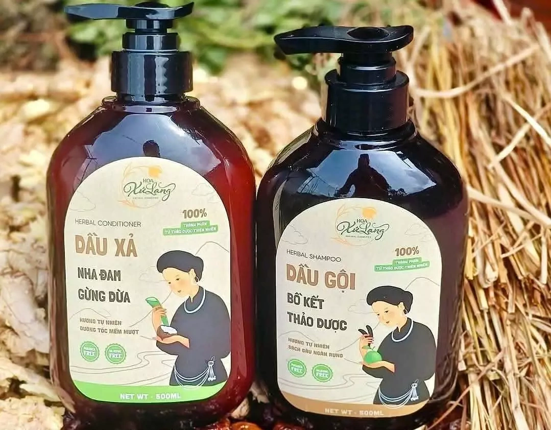 Điểm tin 21h: Loạt tàu cá bị thiêu rụi ở đầm Thị Nại | Thu hồi cặp dầu gội, xả 'made in Việt Nam'
