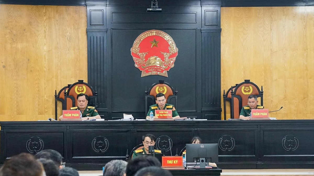 Hậu 'Pháo' xin tạm dừng phiên tòa để thỏa thuận bồi thường 7.000 tỷ với người mua đất