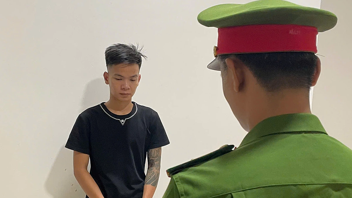 Nhờ người gọi cấp cứu sau khi đâm trọng thương 2 thanh niên
