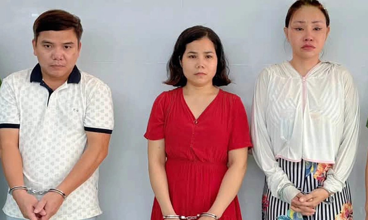 Truyền trắng da gây tử vong cho khách, 3 người bị bắt