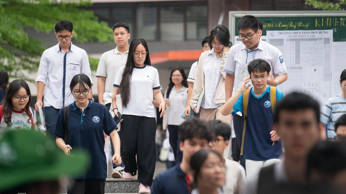 Hai thí sinh tự do là thủ khoa toàn quốc