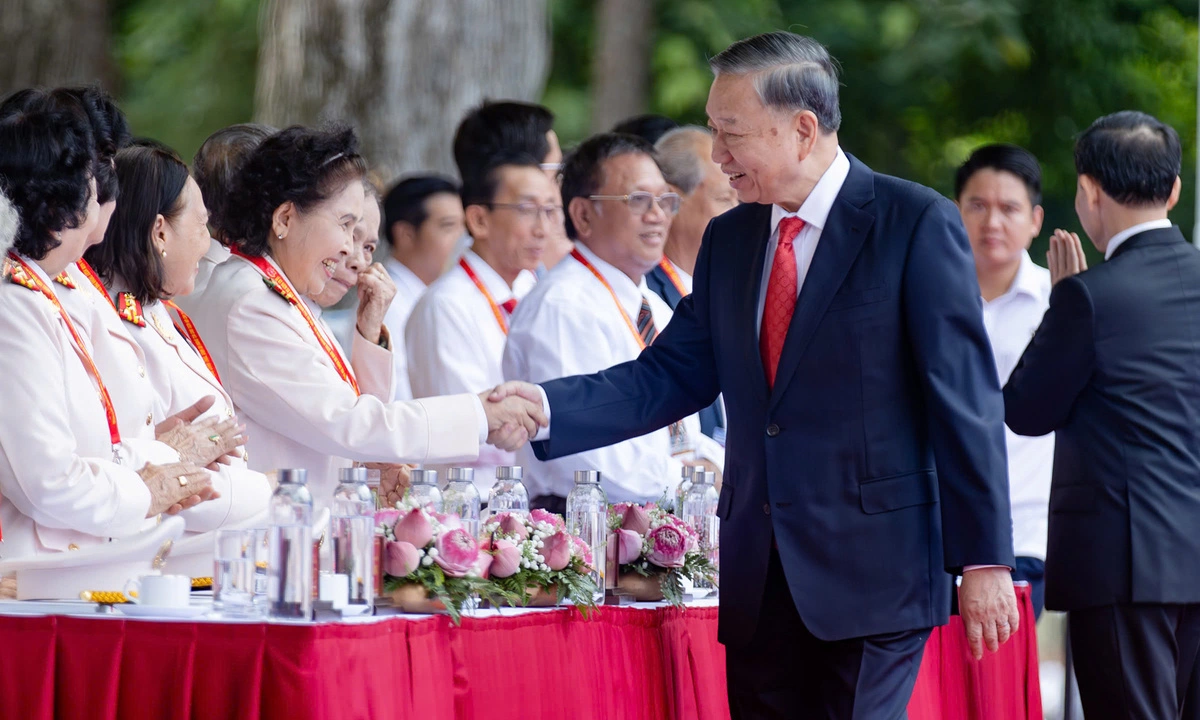 'TP HCM tự hào về quá khứ nhưng cần xác định trách nhiệm trong giai đoạn mới'