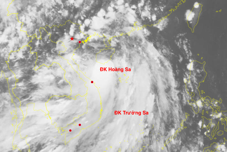 Ảnh vệ tinh bão Maysak lúc 16h ngày 3/7. Ảnh: NCHMF