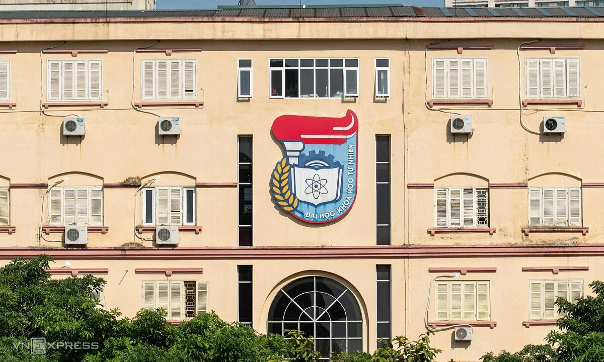 Điểm sàn Đại học Khoa học Tự nhiên lên tới 25