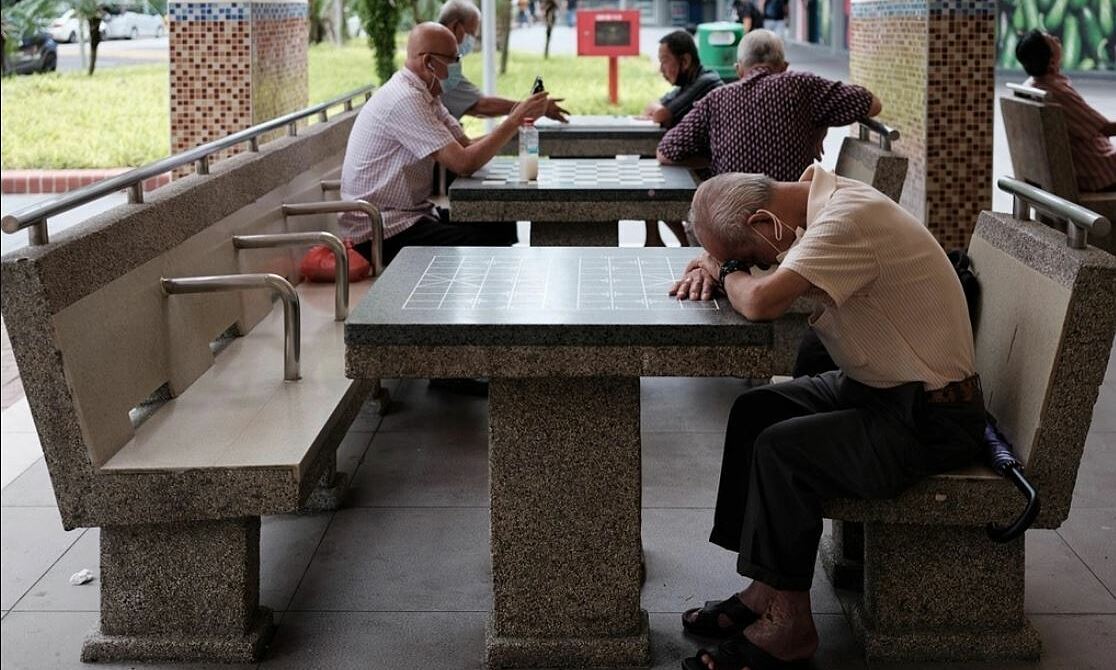 'Tôi không để con cái kiệt quệ báo hiếu cha mẹ già'