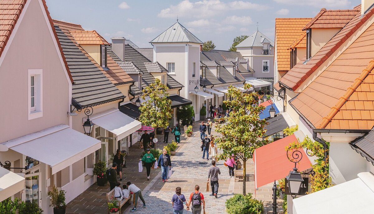 Hà Nội tìm chủ đầu tư hai khu mua sắm outlet
