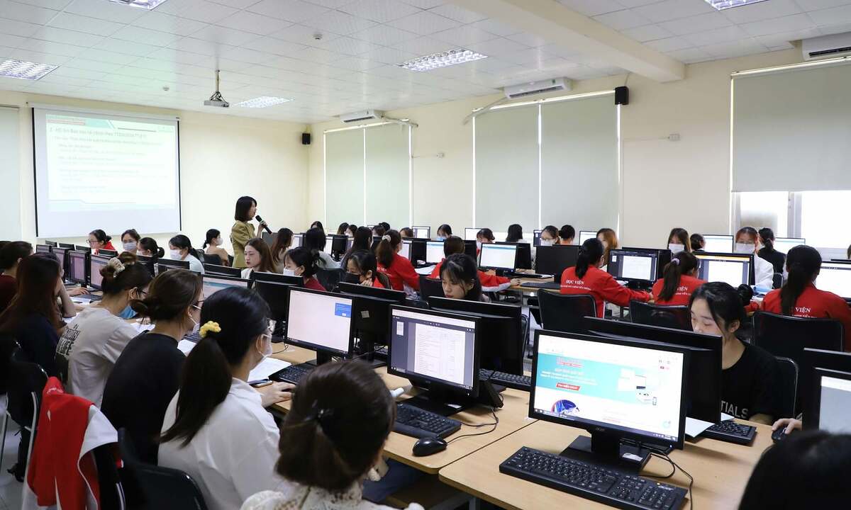 Vì sao cần hiểu về công nghệ khi học ngành kế toán?