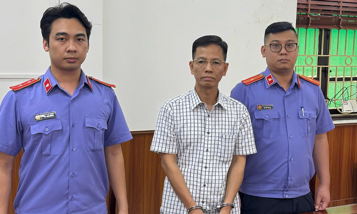 Cựu thẩm phán TAND Hà Nội bị bắt
