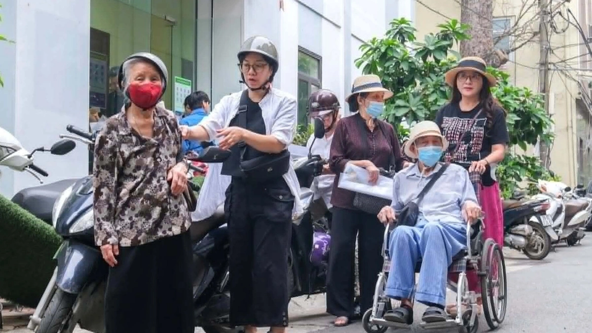 Hà Nội sẽ làm ủy quyền lương hưu tại nhà với người già yếu