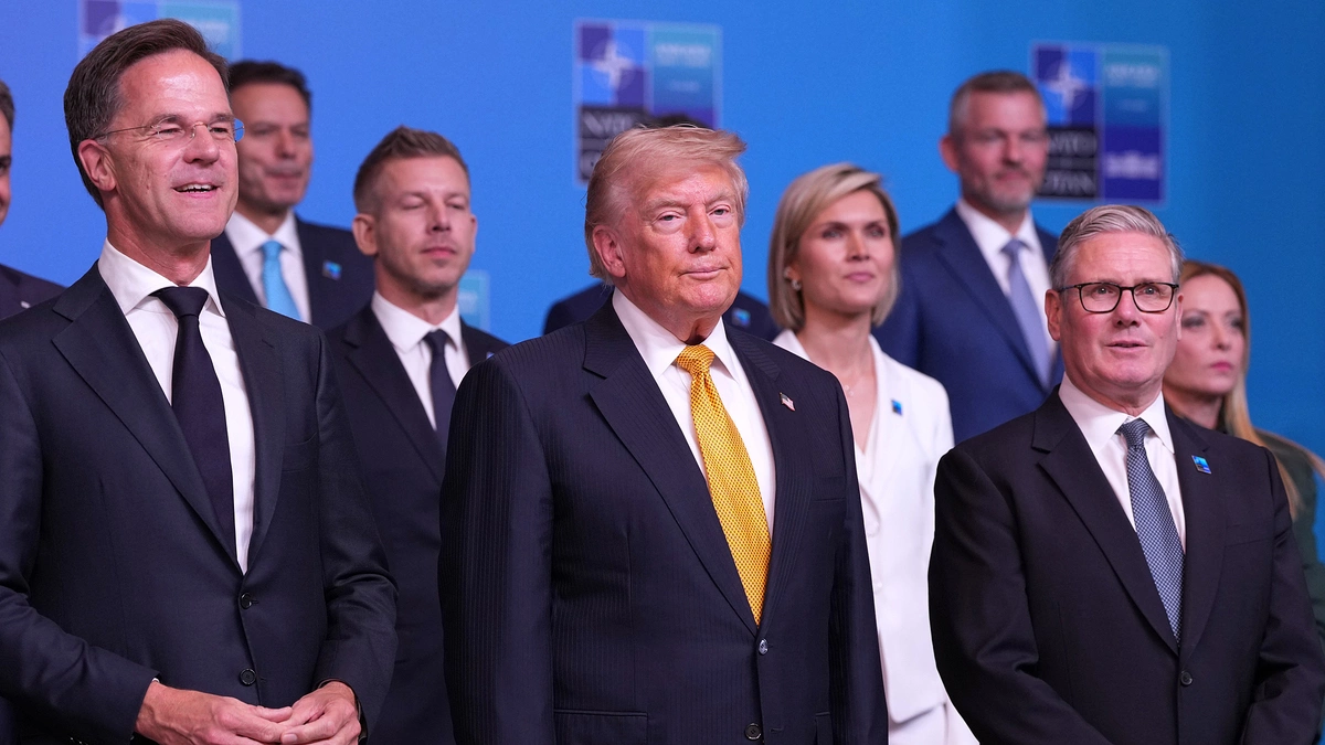 Cách NATO chiều lòng ông Trump tại hội nghị thượng đỉnh