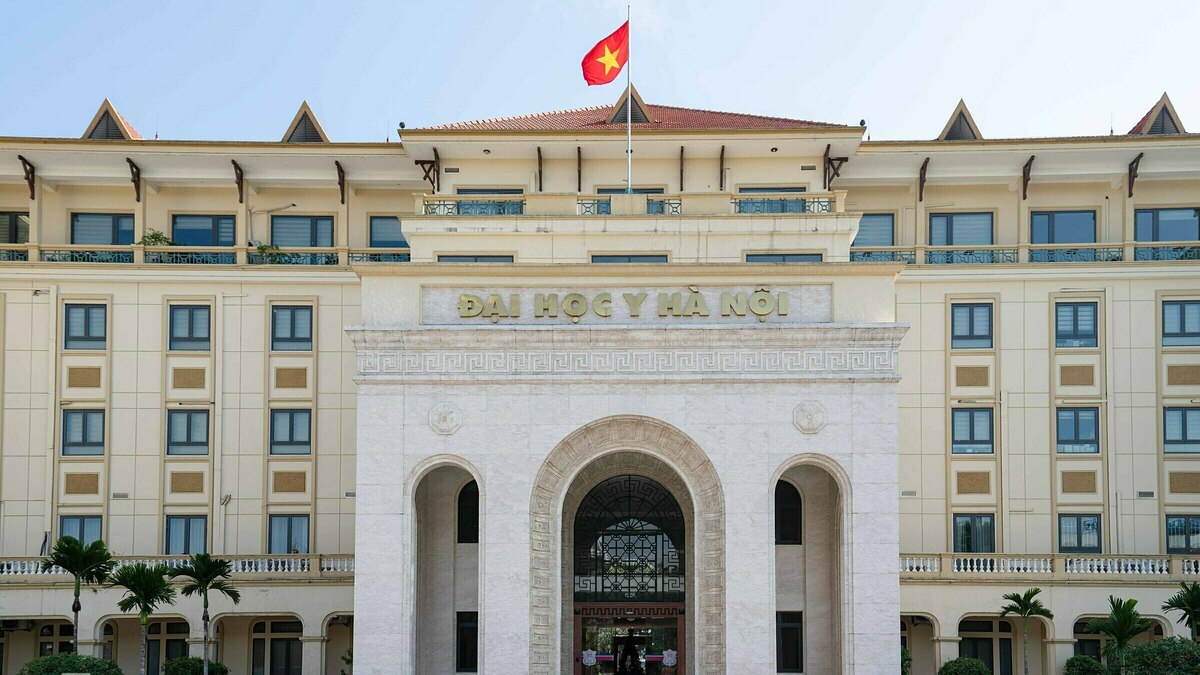 Điểm sàn, bảng quy đổi điểm chuẩn Đại học Y Hà Nội năm 2026 chi tiết nhất