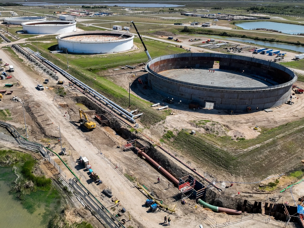 Các kho lưu trữ thuộc Kho Dự trữ Dầu mỏ Chiến lược Mỹ ở Freeport, bang Texas tháng 10/2022. Ảnh: AFP
