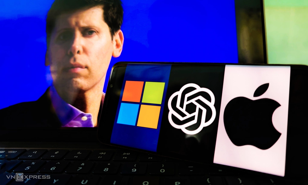 Apple, Microsoft and OpenAI logos on a smartphone. Photo: Bao Lam