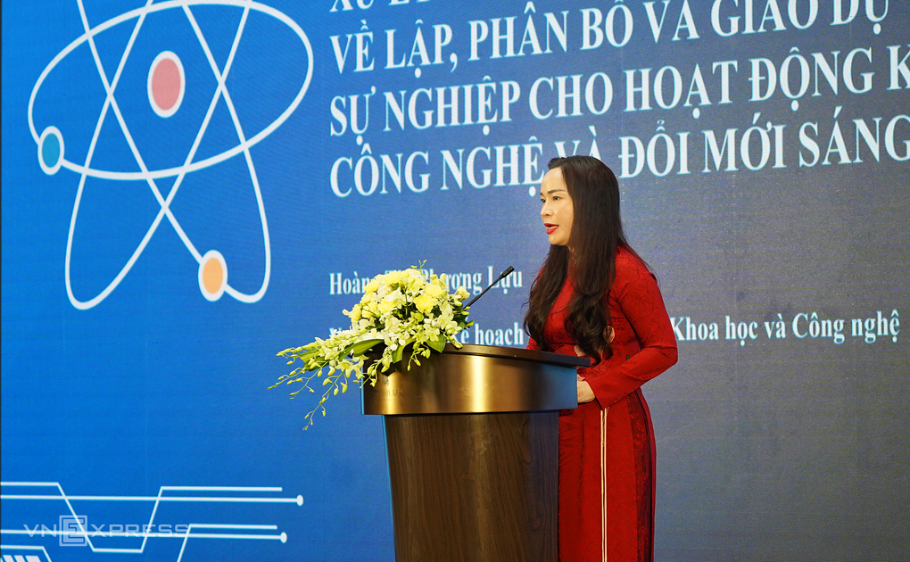 Vụ trưởng Kế hoạch - Tài chính Hoàng Thị Phương Lựu phát biểu tại hội nghị. Ảnh: Lưu Quý
