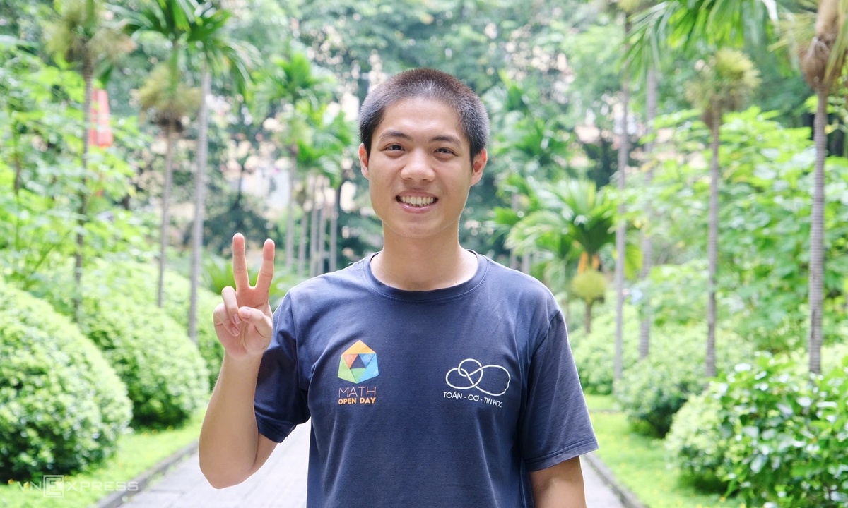 Chàng trai phá kỷ lục điểm số khoa Toán trước khi du học