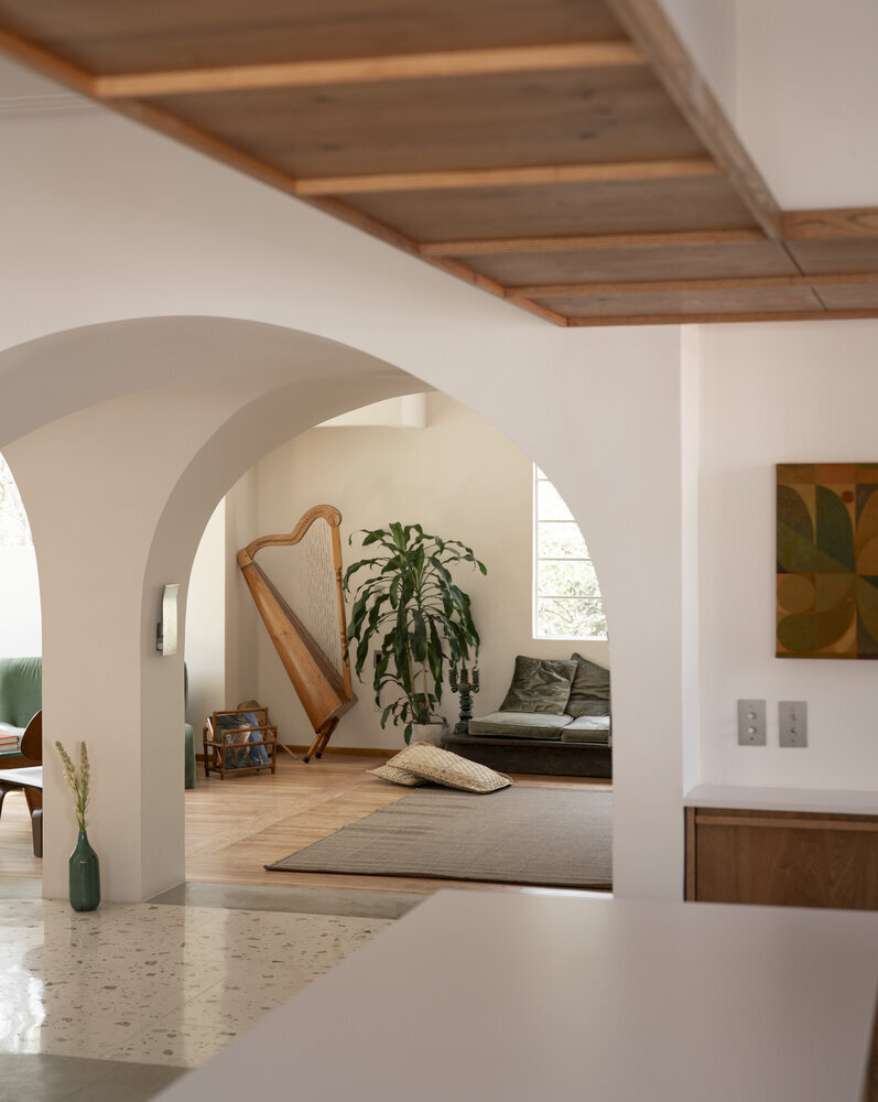 Căn hộ 150 m2 mở rộng không gian bằng đường cong