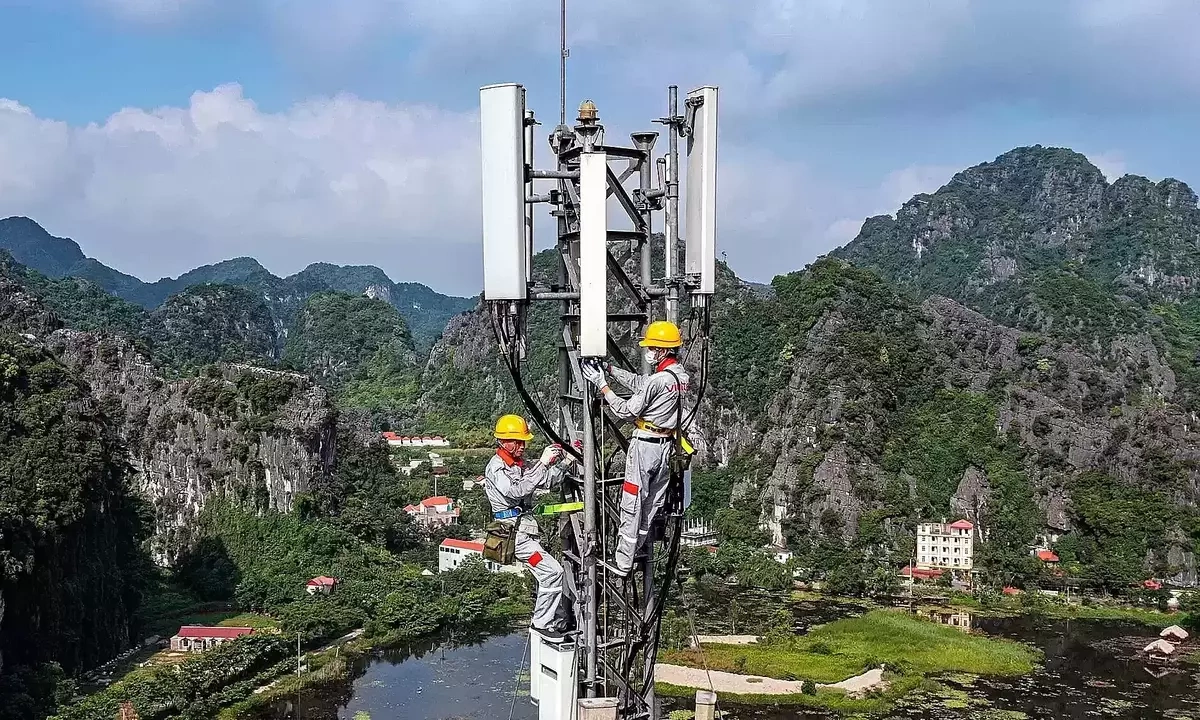 Băng tần 900 MHz giá khởi điểm hơn 1.000 tỷ đồng