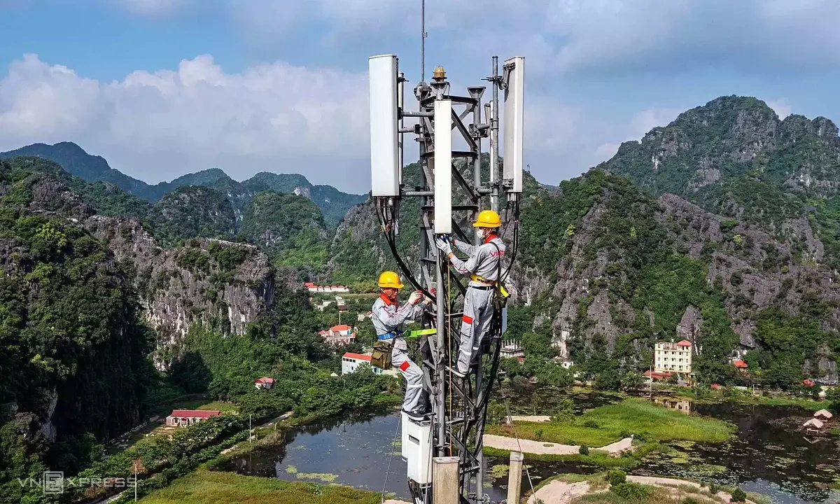 Băng tần 900 MHz giá khởi điểm hơn 1.000 tỷ đồng