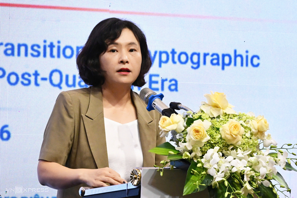Director of the National Electronic Authentication Center - To Thi Thu Huong. Photo: Trong Dat