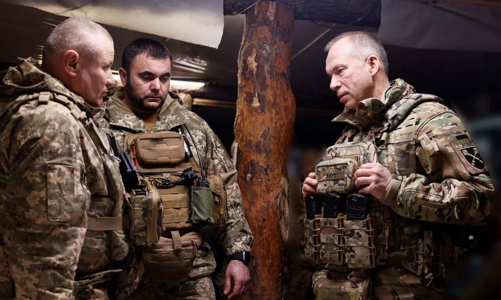 Lý do Tổng thống Ukraine cách chức tổng tư lệnh quân đội