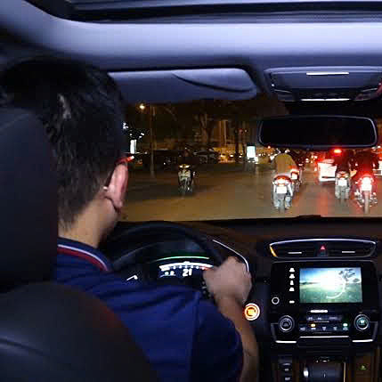 Tài xế đường dài vật lộn với cơn ngủ gật