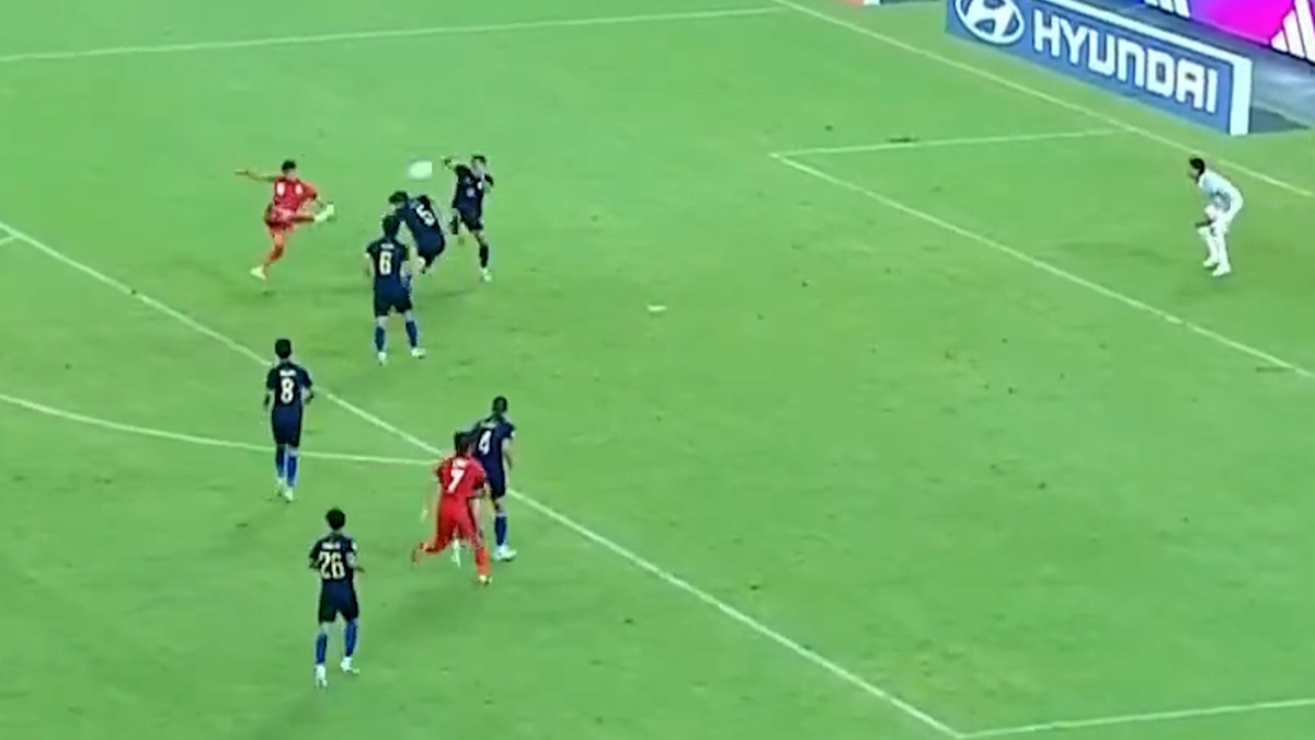 VAR từ chối bàn thắng, Singapore vẫn đánh bại Campuchia ở ASEAN Cup