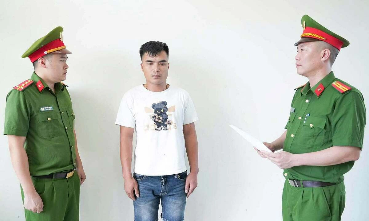 Tài xế xe đầu kéo 'thông' hàng loạt chốt cảnh sát, bỏ chạy 130 km