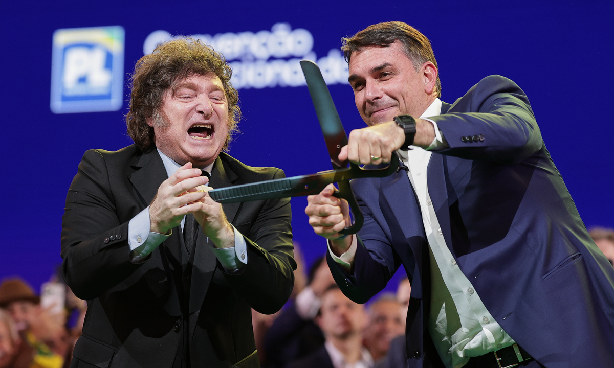 Brazil triệu hồi đại sứ sau 'lời lẽ xúc phạm' của Tổng thống Argentina