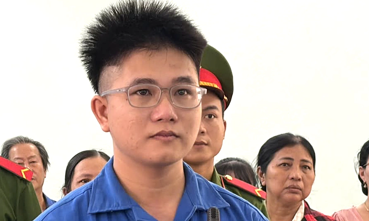 Bác sĩ ăn trộm tại 3 tiệm vàng để đầu tư tiền ảo
