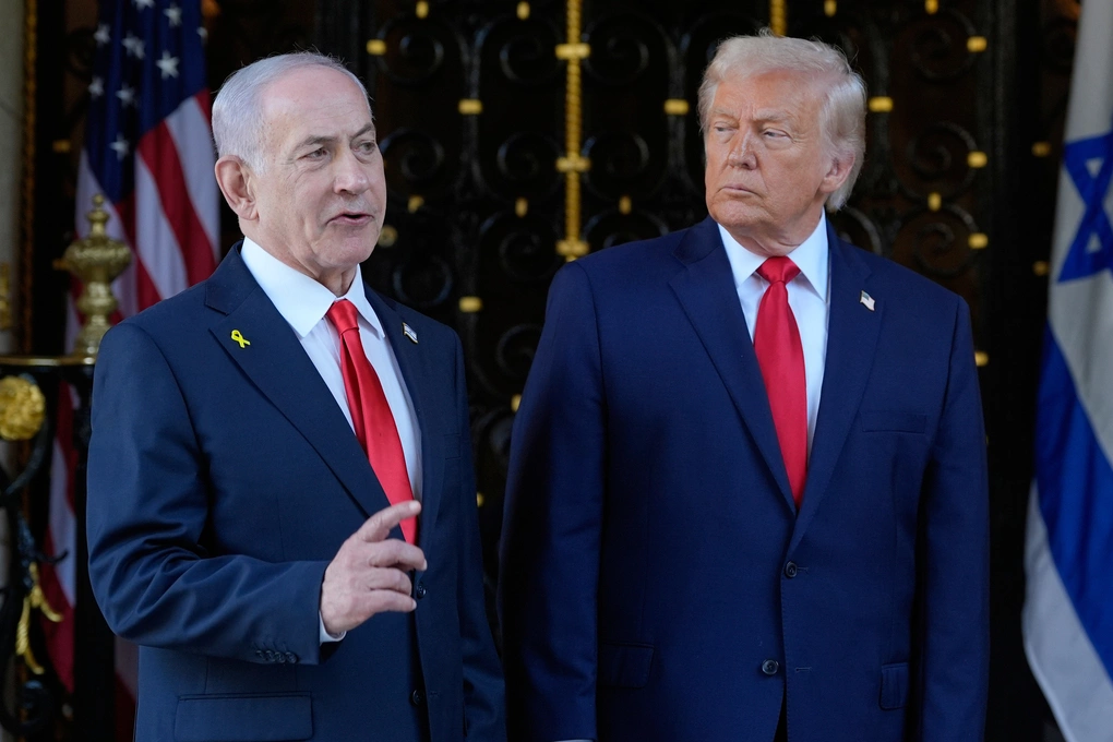 Thủ tướng Israel Benjamin Netanyahu và Tổng thống Mỹ Donald Trump tại Mar-a-Lago, bang Florida hồi tháng 12/2025. Ảnh: AP