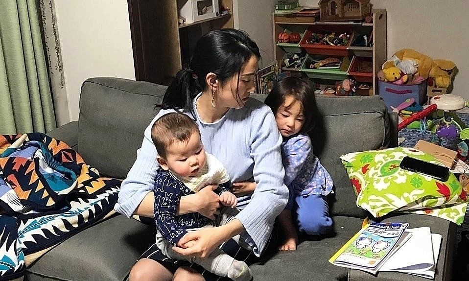 Tôi sinh hai con dù không nhà, không xe, không tiết kiệm