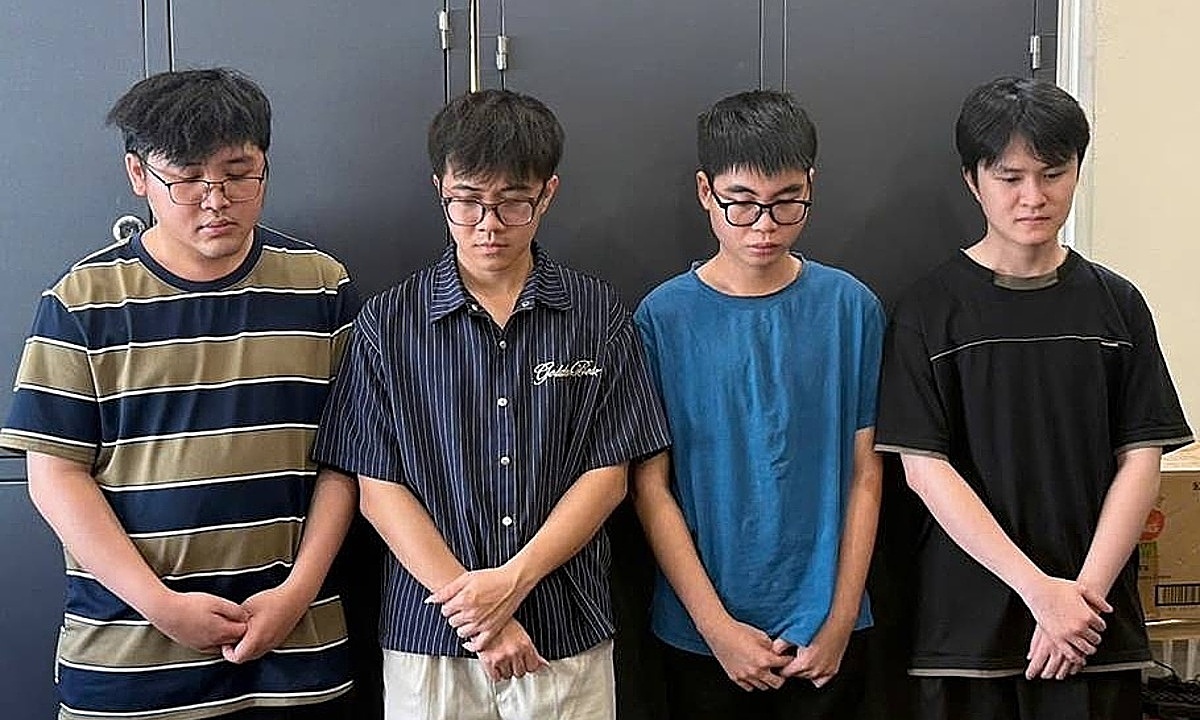 Nam sinh 'phát lậu' phim Mưa đỏ khiến nhà sản xuất thiệt hại 3 tỷ đồng
