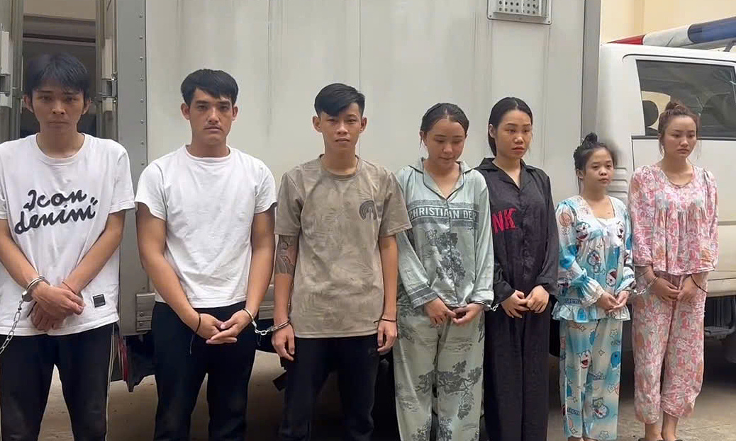Đường dây đưa Etomidate từ Campuchia về TP HCM pha chế Pod Chill bị bắt