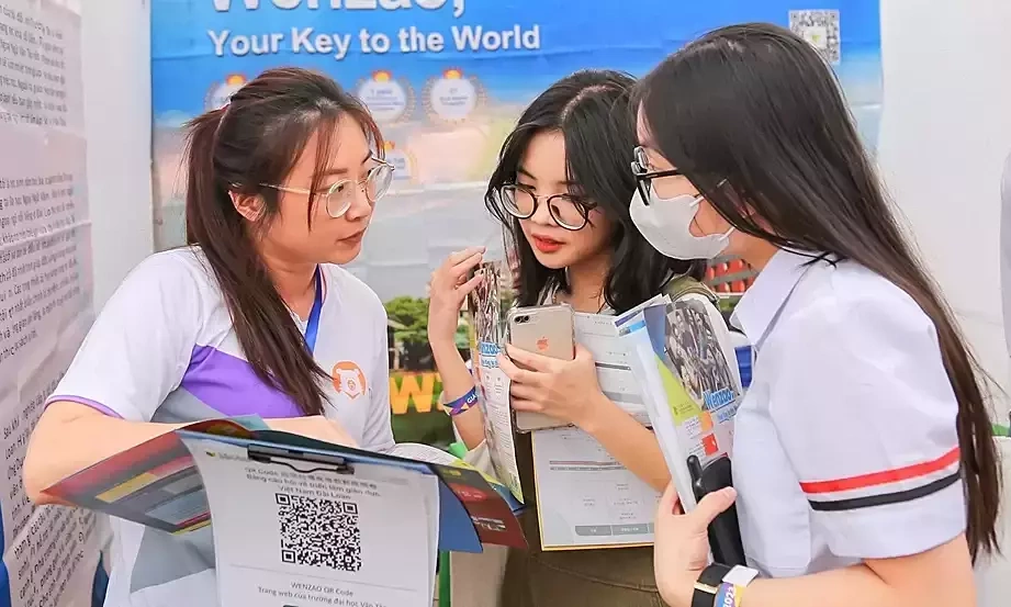 Du học sinh Việt vướng thủ tục visa Đài Loan
