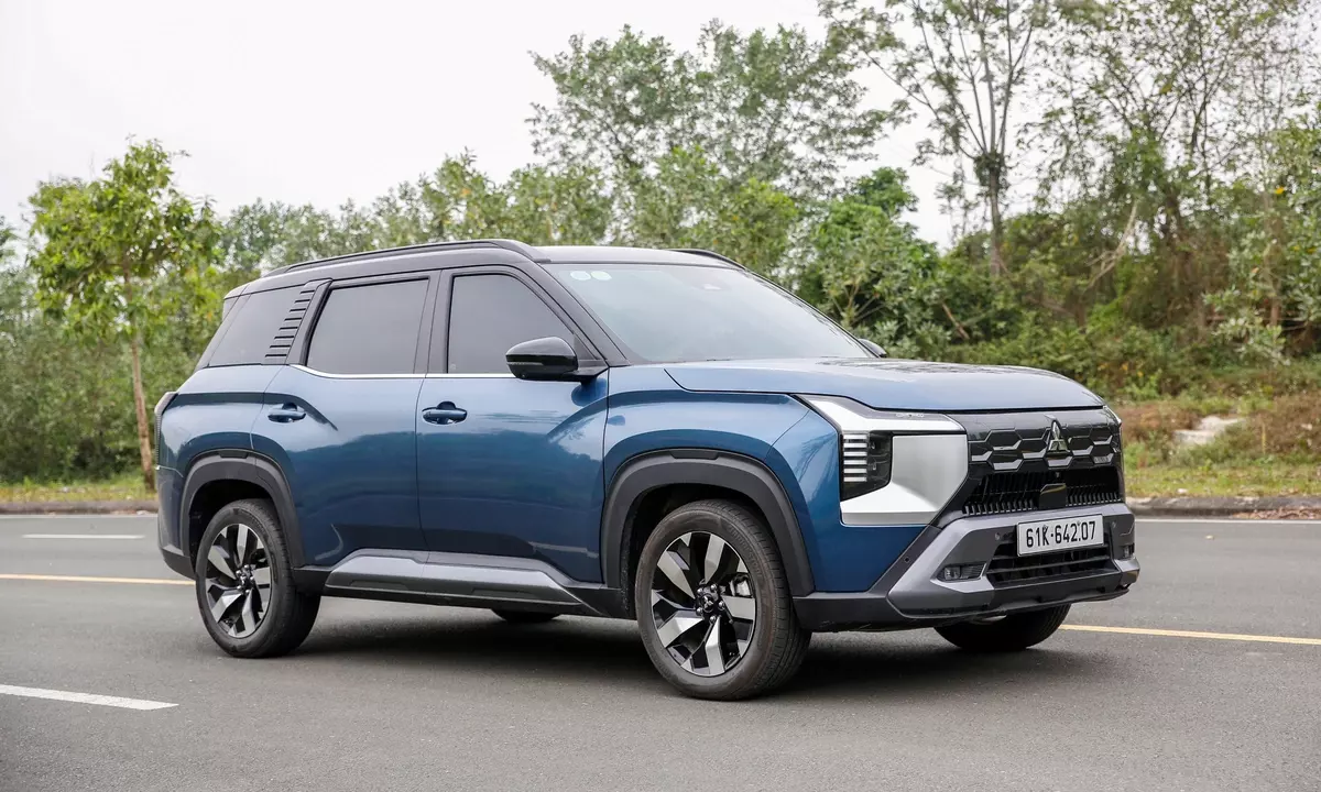 Giá Mitsubishi Destinator về gần 700 triệu đồng