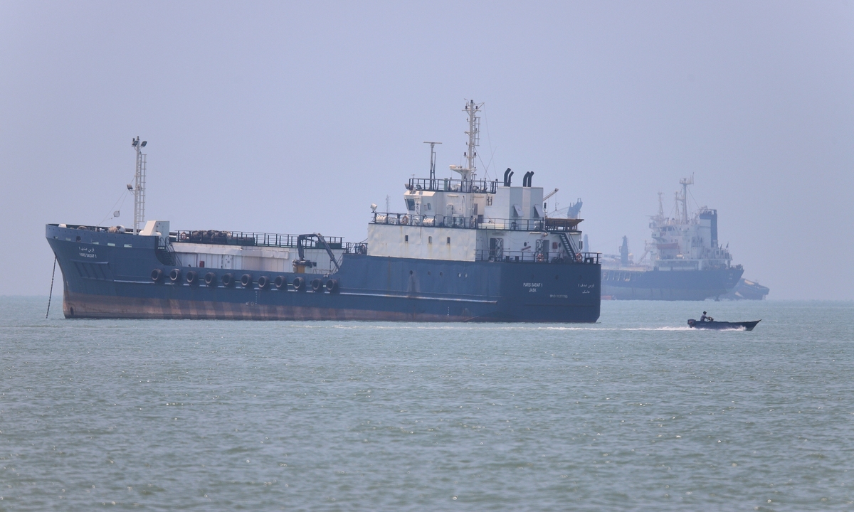 Mỹ, Iran, Oman muốn gì ở eo biển Hormuz?