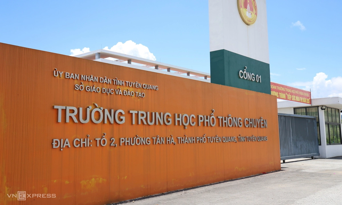 Học sinh chuyên Tuyên Quang xét tuyển đại học