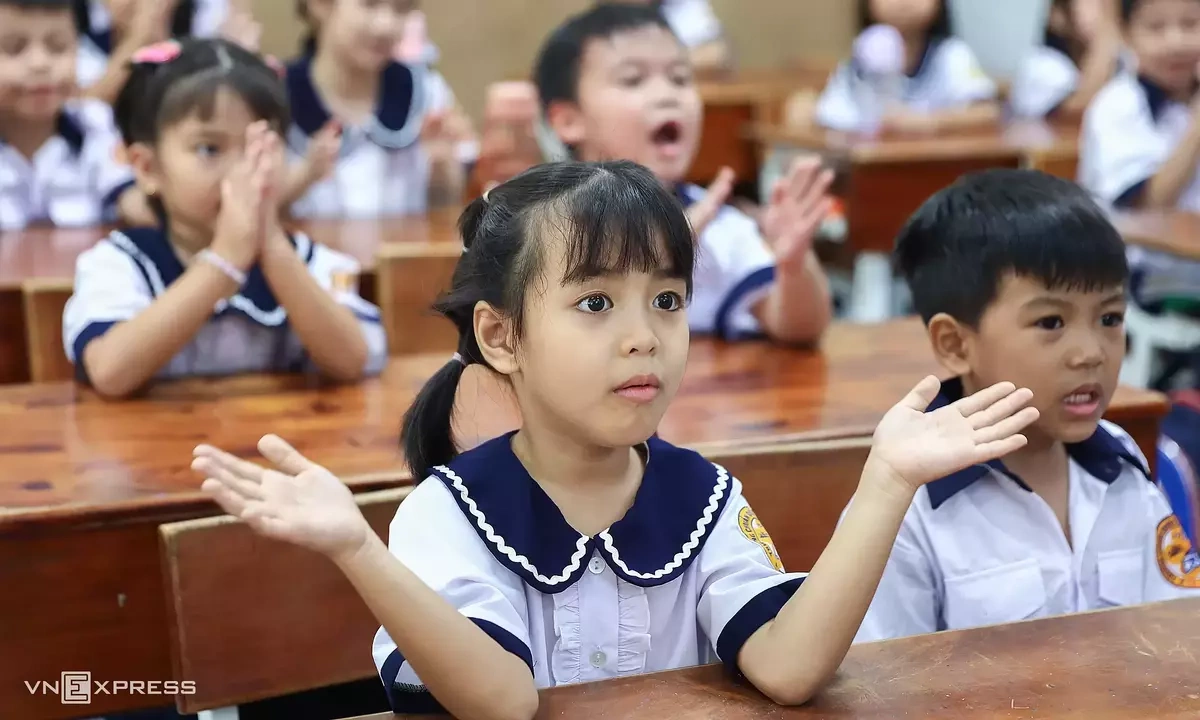Dự kiến cấm hội phụ huynh 'gây áp lực' với người không đóng quỹ