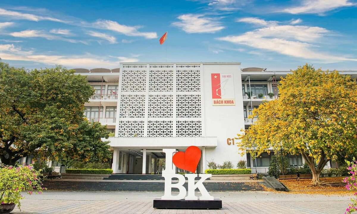 Điểm chuẩn Đại học Bách khoa Hà Nội tiệm cận 30