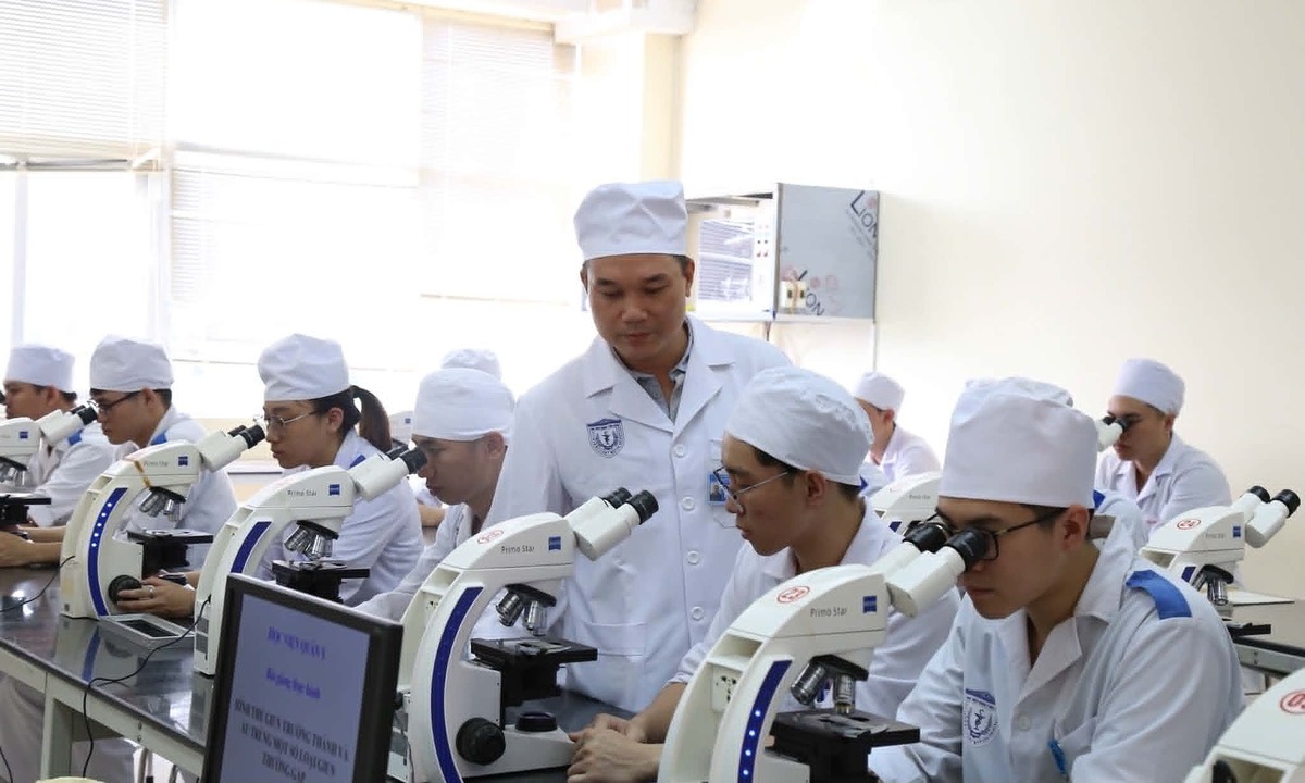 Điểm chuẩn Học viện Quân y tiến sát 30