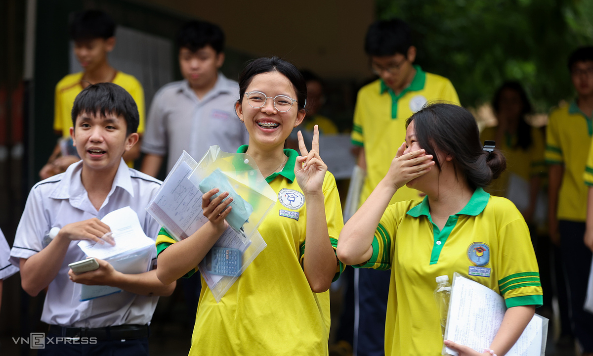 Các đại học bắt đầu công bố điểm chuẩn