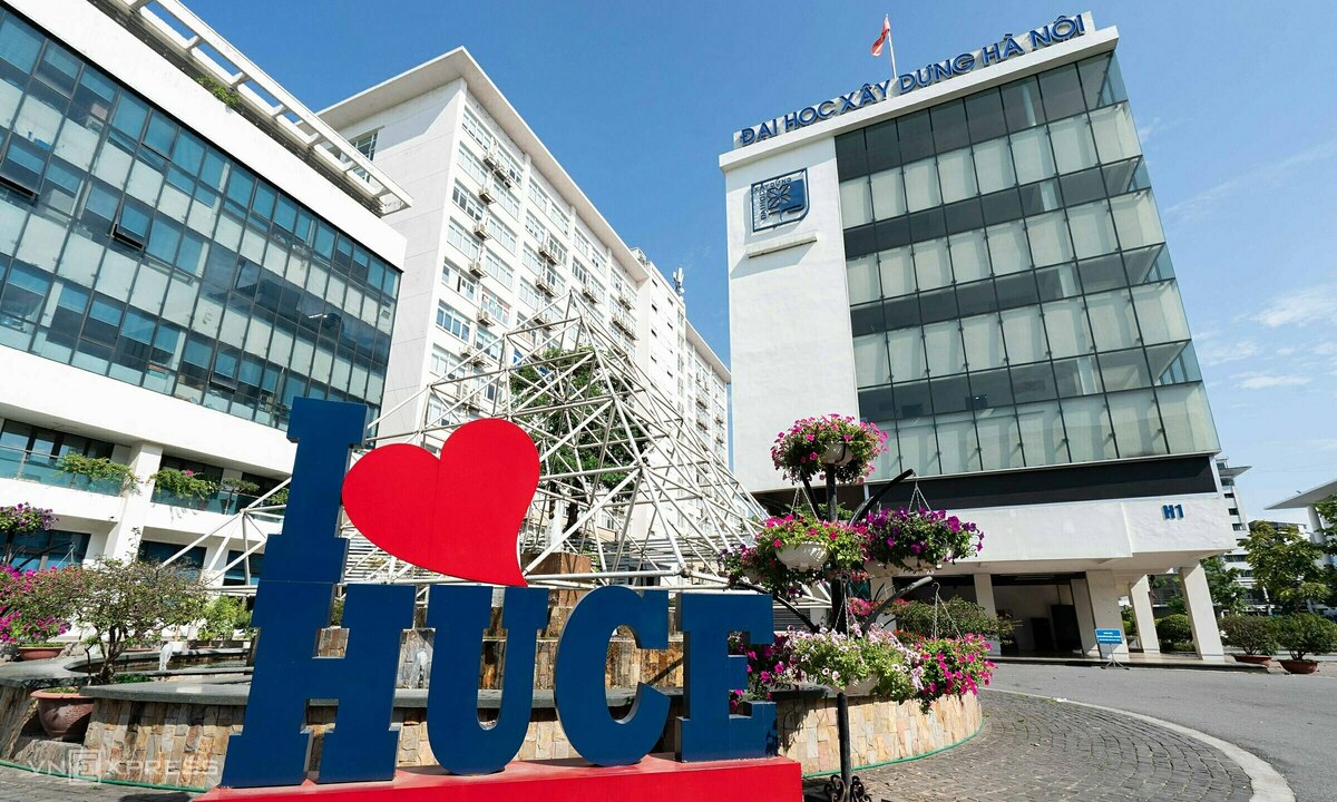 Điểm chuẩn Đại học Xây dựng Hà Nội tăng, cao nhất 28 điểm
