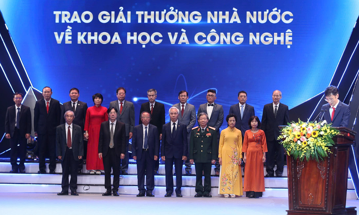 Lập Hội đồng xét tặng Giải thưởng Hồ Chí Minh về khoa học công nghệ đợt 7