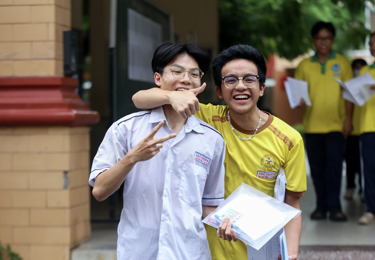 Điểm tin 6h: Điểm chuẩn ngành bán dẫn, AI 'bùng nổ' | Tổng Bí thư, Chủ tịch nước bắt đầu thăm cấp nhà nước đến Australia