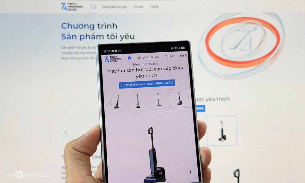 Readers voted their favorite high-end vacuum cleaner. Photo: Hoang Ngan