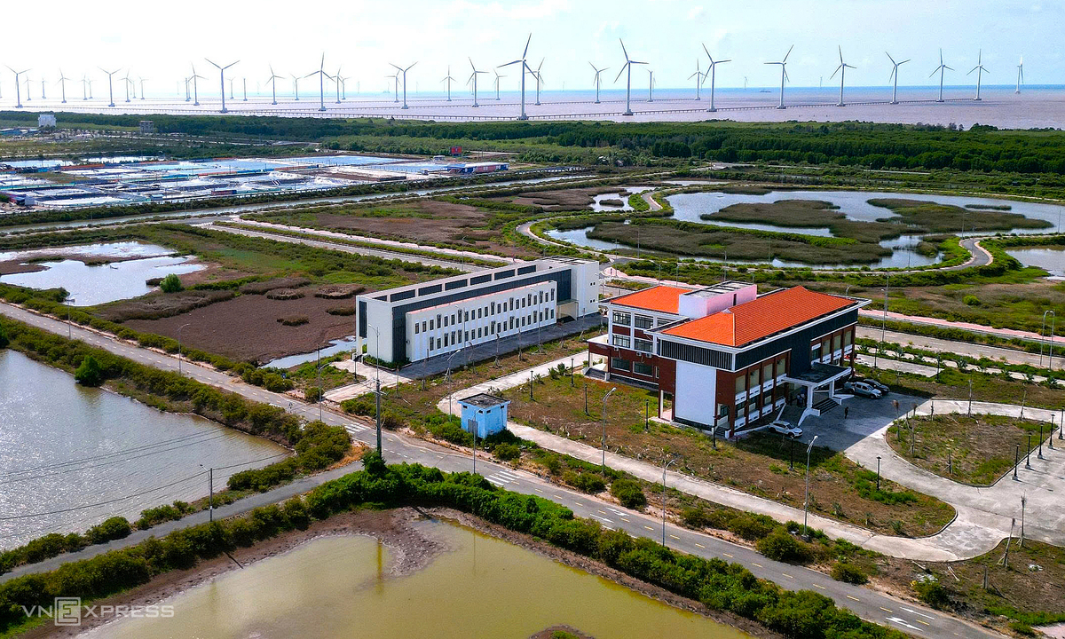 Khu nuôi tôm công nghệ cao 9 năm 'chờ' doanh nghiệp sản xuất