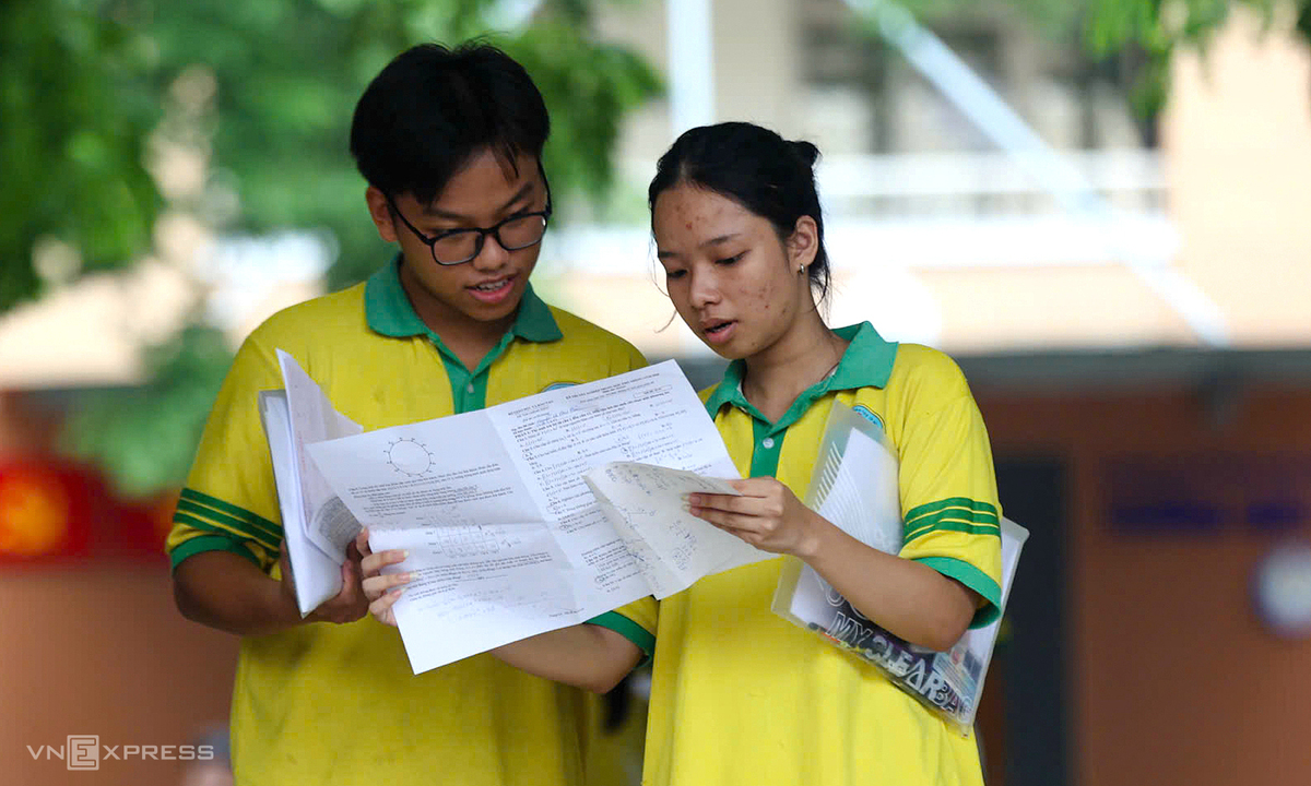Dự kiến 'nới' trần học phí đại học